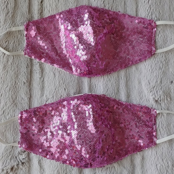 LAST SET Raspberry sparkle 2-pack face mask set - Picture 2 of 5